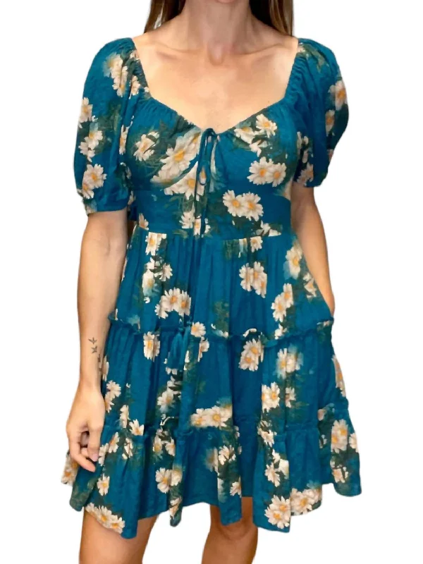 Must-Have Styles Daisy Dress In Blue