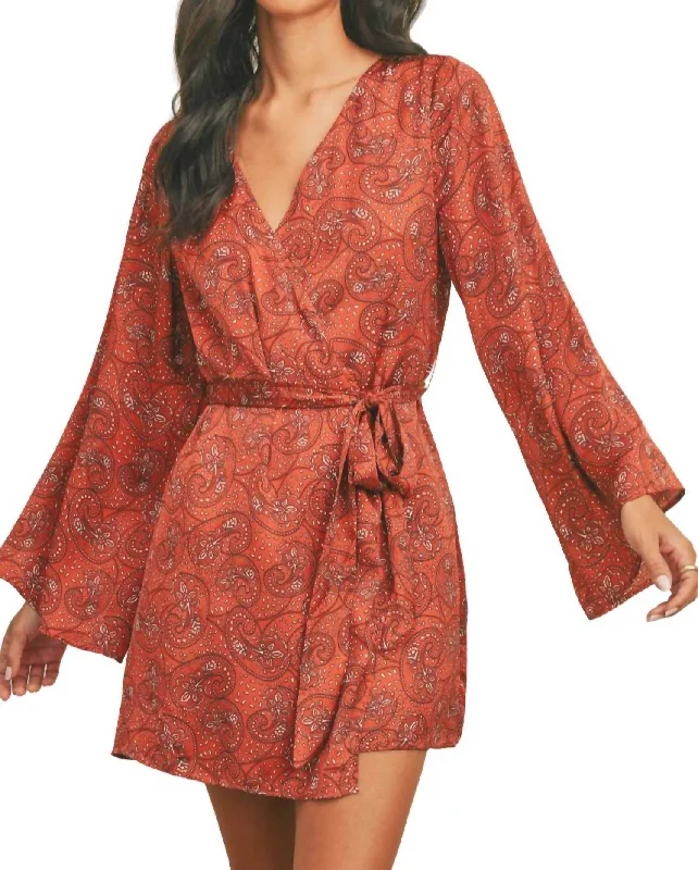 Timeless Women's Fashion Styles Fall Paisley Kimono Dress In Rust