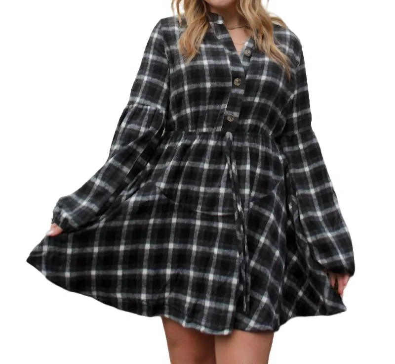 Women's Online Clothing Boutique Andrea Plaid Flannel Dress In Black Multi