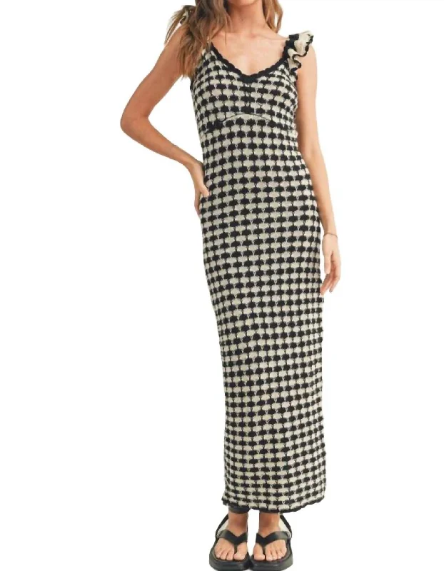 Women's Plus-Size Outfit Checkered Crochet Knitted Ruffle Sleeve Dress In Black/stone
