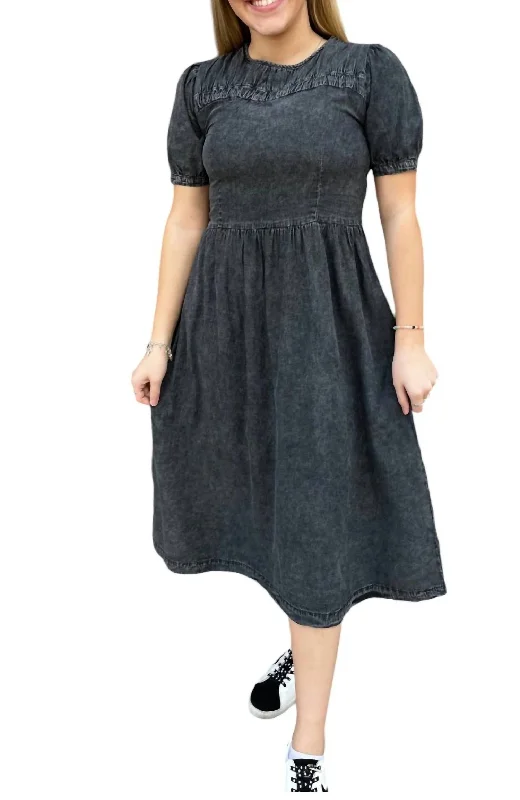 Rocker Chic Fashion Rumspringa Denim Dress In Charcoal
