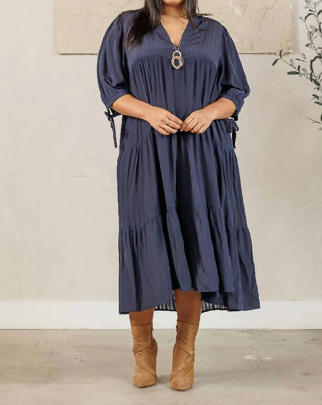 Women's Transitional Garments Chelsey Tiered Dress In Navy