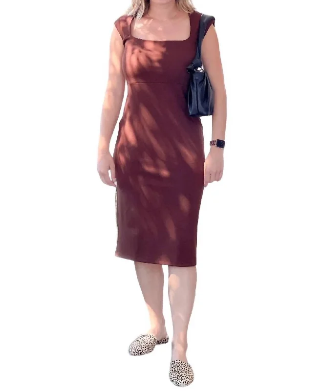 Online Boutiques Affordable Laurel Dress In Chocolate