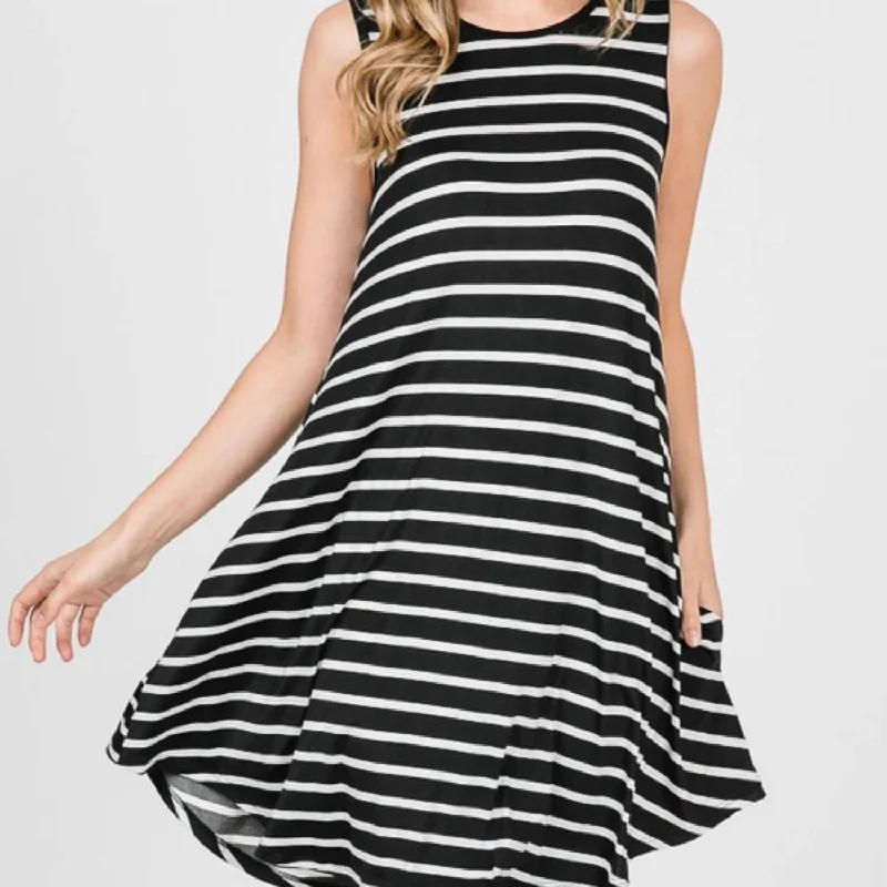 Women's Formal Event Outfit Button Back Dress In Black/white