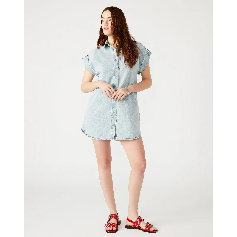 Casual Chic Ilara Denim Dress