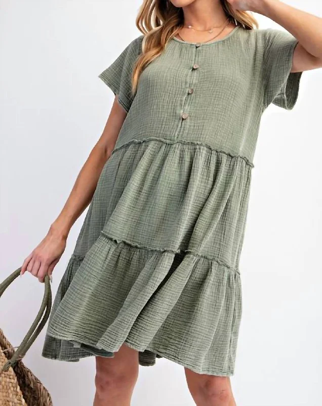 Women's Vacation Outfit Set Mineral Washed Gauze Tiered Short Dress In Faded Olive