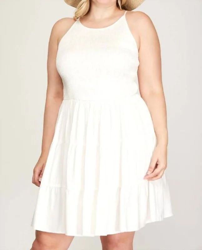Women's Athletic Outfit Curvy Dress In White