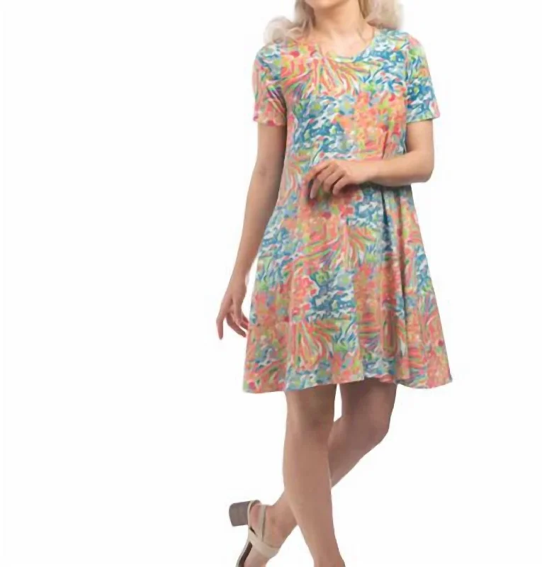Women's Comfortable Garments Resort Dress In Coral Multi