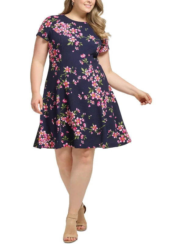Glamorous Evening Wear Womens Knee Length Short Sleeve Fit & Flare Dress