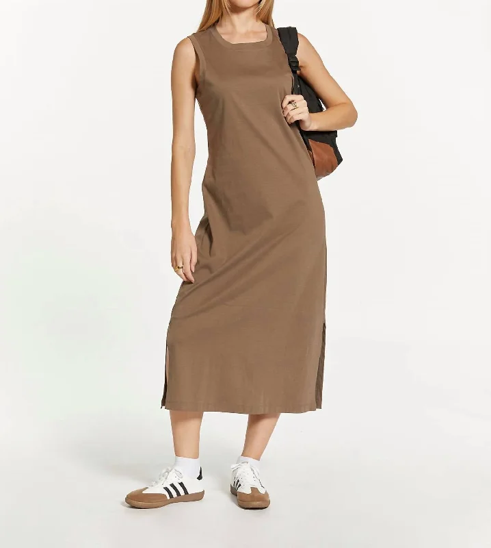 Modern Women's Wardrobe Essentials Kaia Dress In Oak Brown