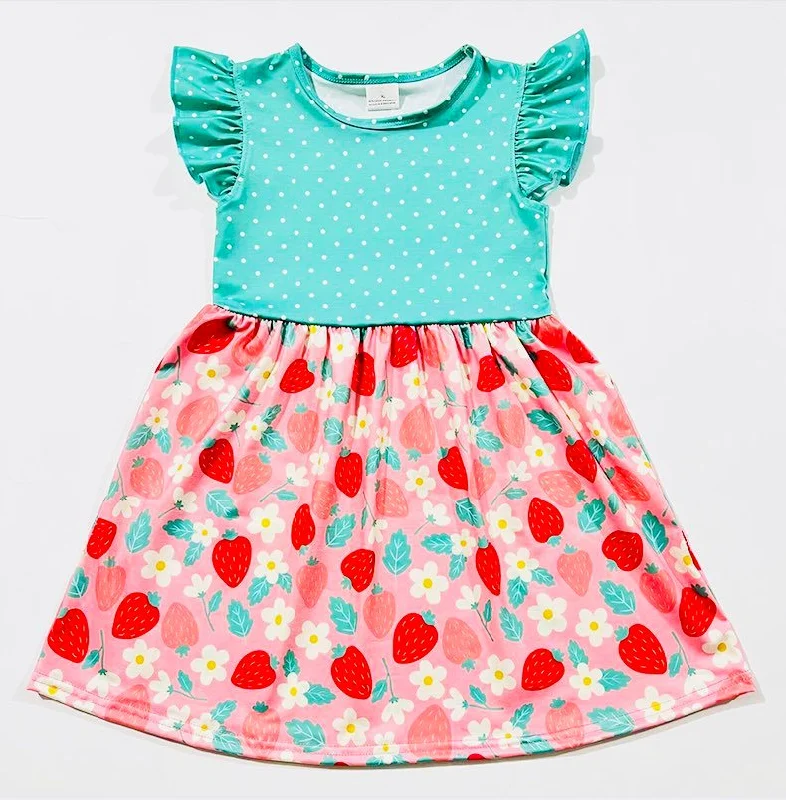 Fashion Essentials STRAWBERRY DAISY DRESS