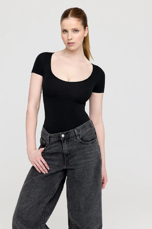 Flexibility Meets Affordability In Our Yoga Wear Sale 365 CONTOUR SHORT SLEEVE SHAPING BODYSUIT - SHADOW BLACK
