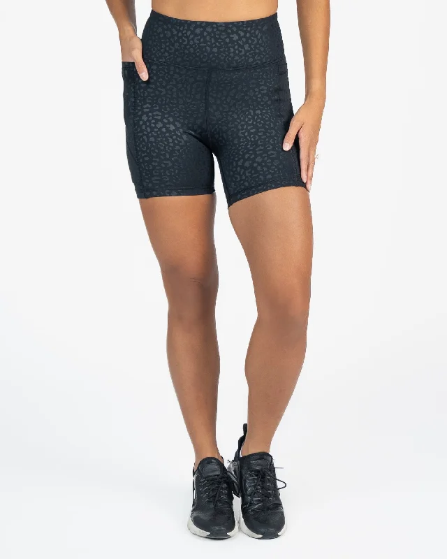 Yoga Wear That Moves With You At Lower Prices Lux Baseline Shorts (5 in. inseam) - Black Leopard