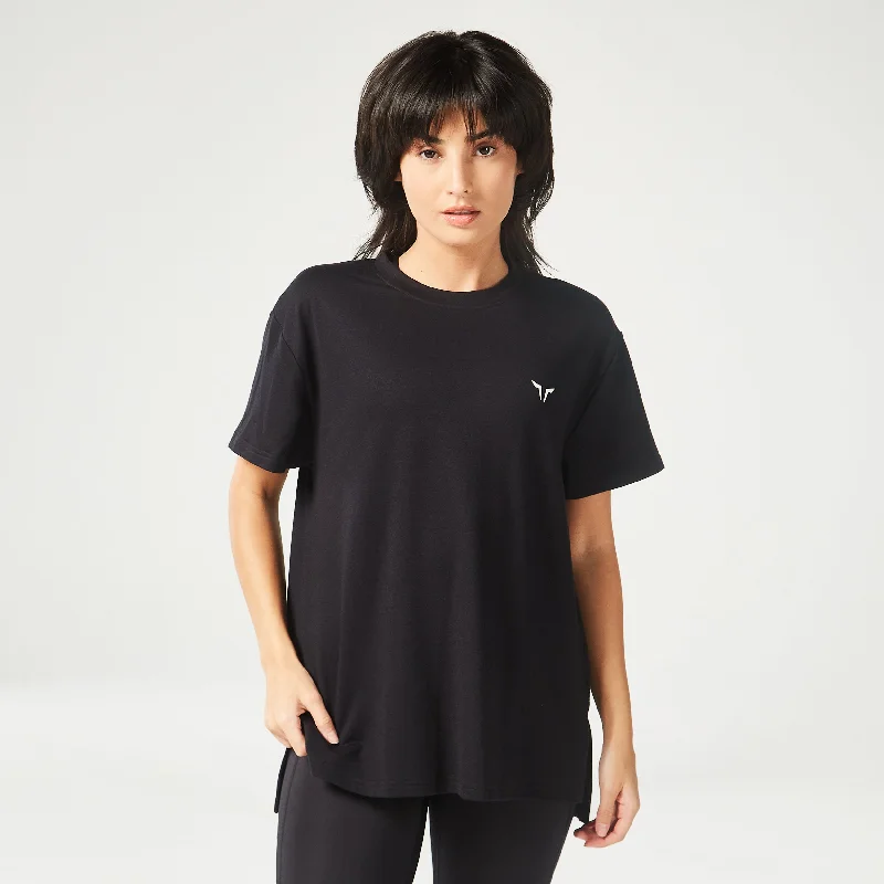 Flexibility Meets Affordability In Our Yoga Wear Sale Essential Longline Oversized Tee - Black Flexibility Meets Affordability In Our Yoga Wear Sale Essential Longline Oversized Tee - Black