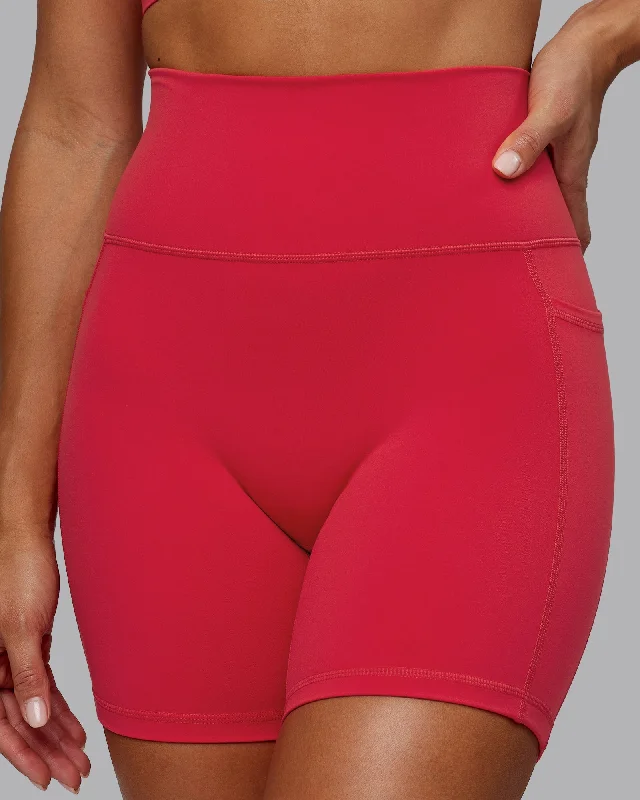 Performance Meets Savings In Our Yoga Wear Sale Fusion Mid-Length Shorts - Scarlet