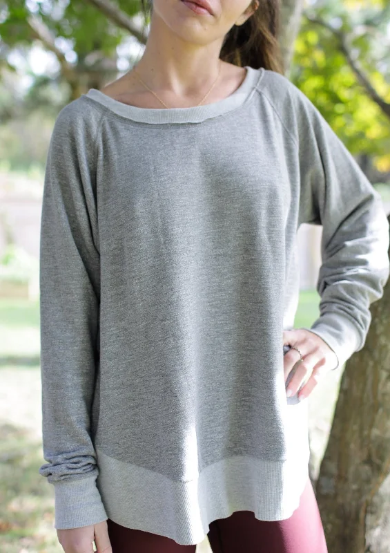 Flow In Comfort With Stylish Discounts Heather Grey Weekender Sweatshirt