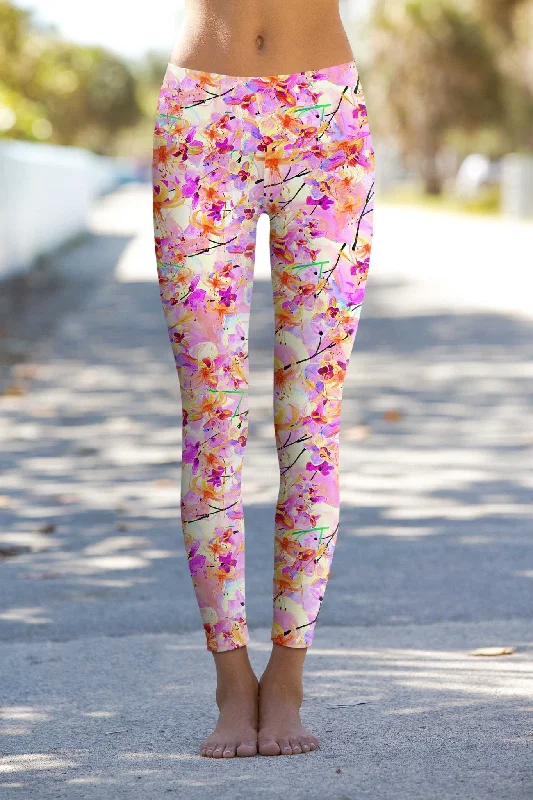 Unmissable Deals On Flexible Yoga Apparel In Love Lucy Pink Floral Print Performance Leggings - Women