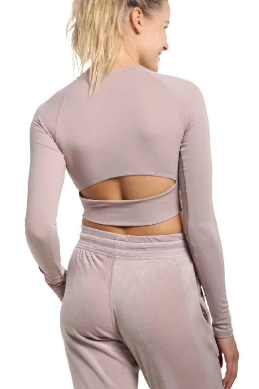 Embrace Comfort With Yoga Wear On Sale Mono B Newport Cutout Back Long-Sleeve Crop Top AT-A0840
