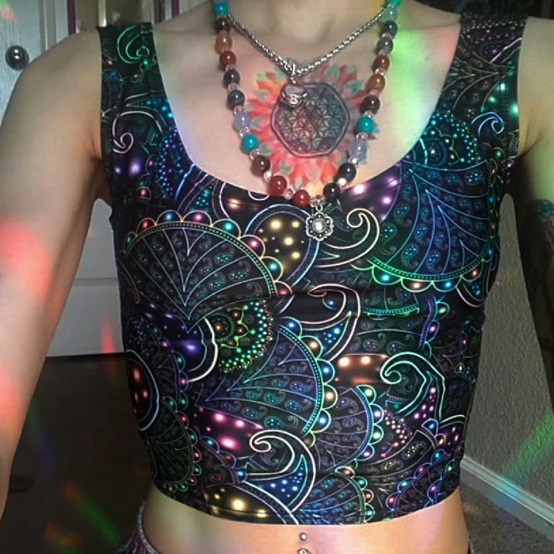 Performance Yoga Wear Now At Exclusive Discounts Psychedelic Cropped Tee (UV/RGB, Eco-Friendly) | NEOPAISLEY