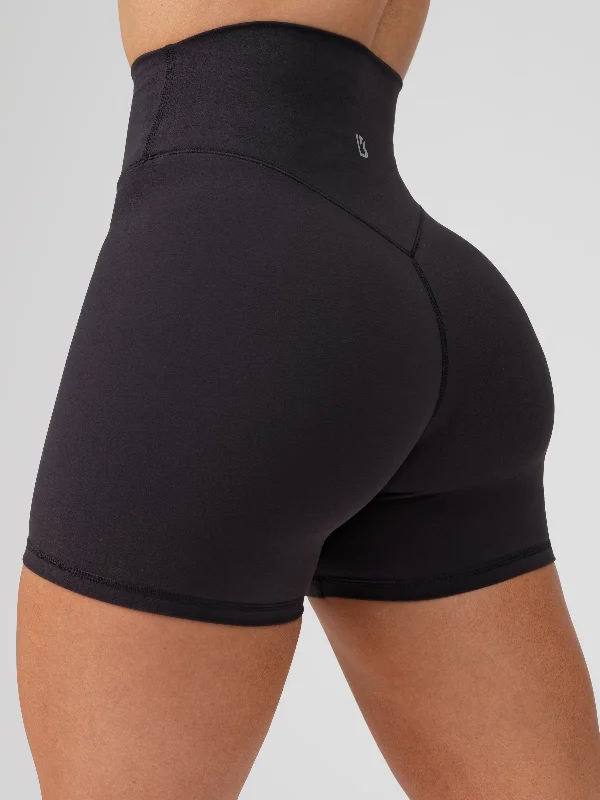 Flow In Comfort With Stylish Discounts Rosa Short - Onyx Black