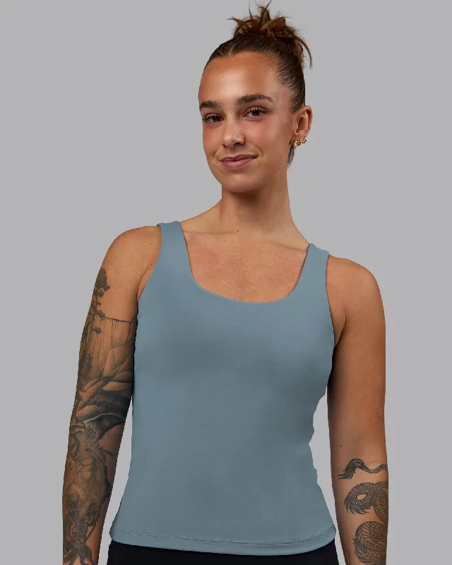 Performance Yoga Wear Now At Exclusive Discounts Staple Active Shelf Bra Tank - Elemental Blue