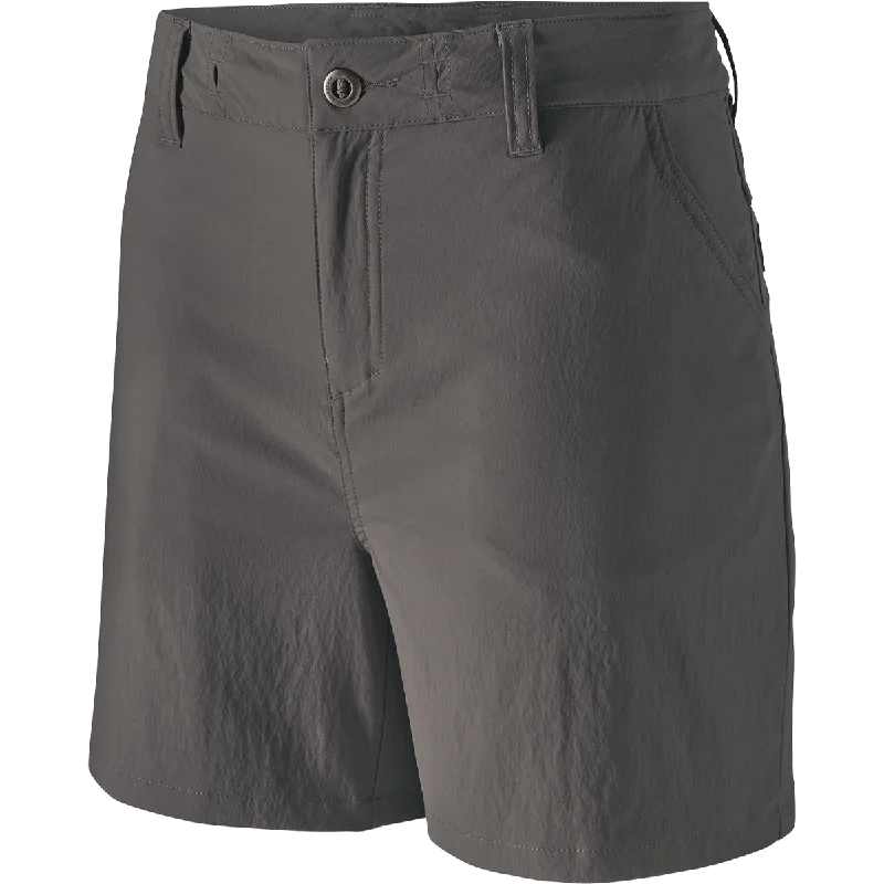 Fashionable Yoga Apparel Now On Sale Women's Quandary Shorts 5"