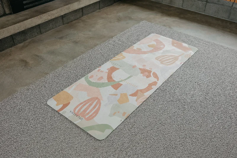 Unmissable Discounts On High-Quality Yoga Props Jasmine Kroeze's 'Spring Ceramics II' Yoga Mat