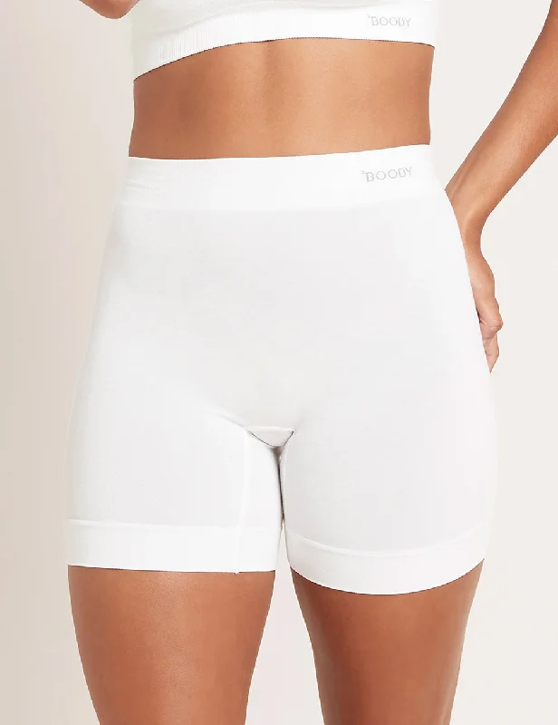 Namaste And Save On Yoga Apparel Smoothing Short 6" - White